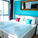 Stargaze Forum Duesseldorf-hilden 3*
