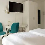 Stargaze Forum Duesseldorf-hilden 3*