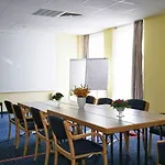 Stargaze Forum Duesseldorf-hilden 3* הילדן