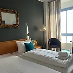 Stargaze Forum Duesseldorf-hilden Ξενοδοχείο 3*