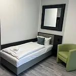 Stargaze Forum Duesseldorf-hilden Ξενοδοχείο Χίλντεν