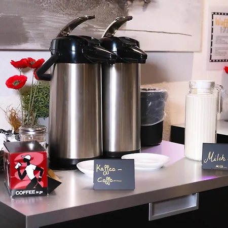 Stargaze Forum Duesseldorf-hilden ホテル