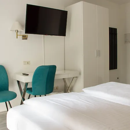 Stargaze Forum Duesseldorf-hilden 3*