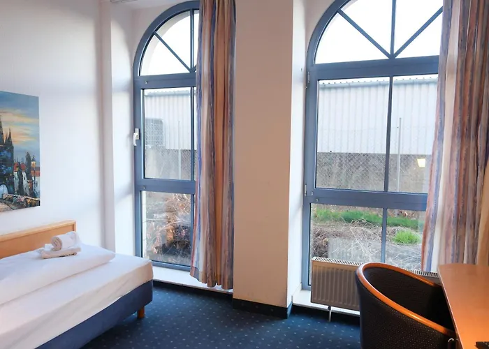 Отель Stargaze Forum Duesseldorf-hilden 3*