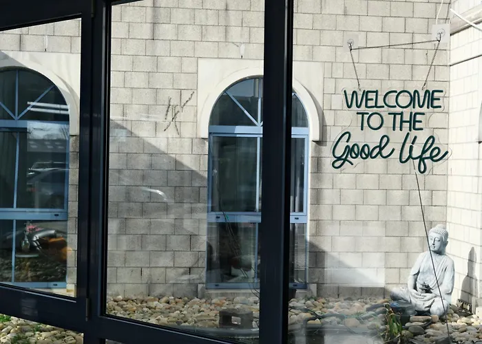 Stargaze Forum Duesseldorf-hilden ホテル ヒルデン