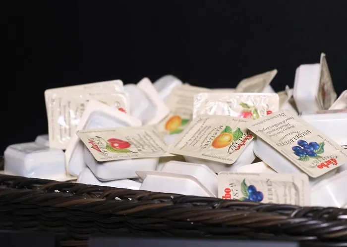 מלון Stargaze Forum Duesseldorf-hilden 3*