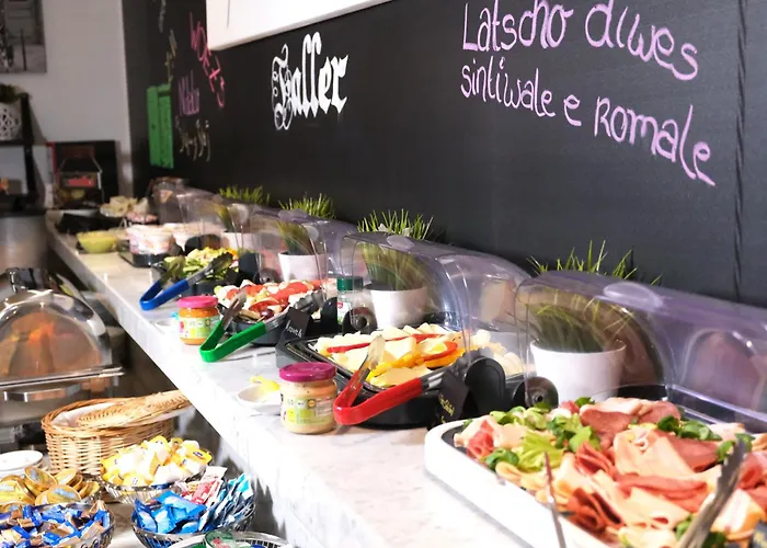 Stargaze Forum Duesseldorf-hilden ホテル ヒルデン