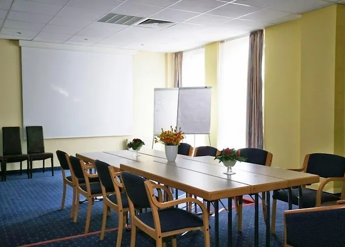 Stargaze Forum Hotel Duesseldorf-Hilden 3* Hilden